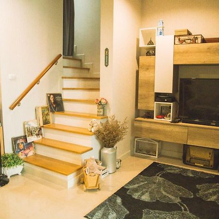 방콕 Autta House 아파트 외부 사진