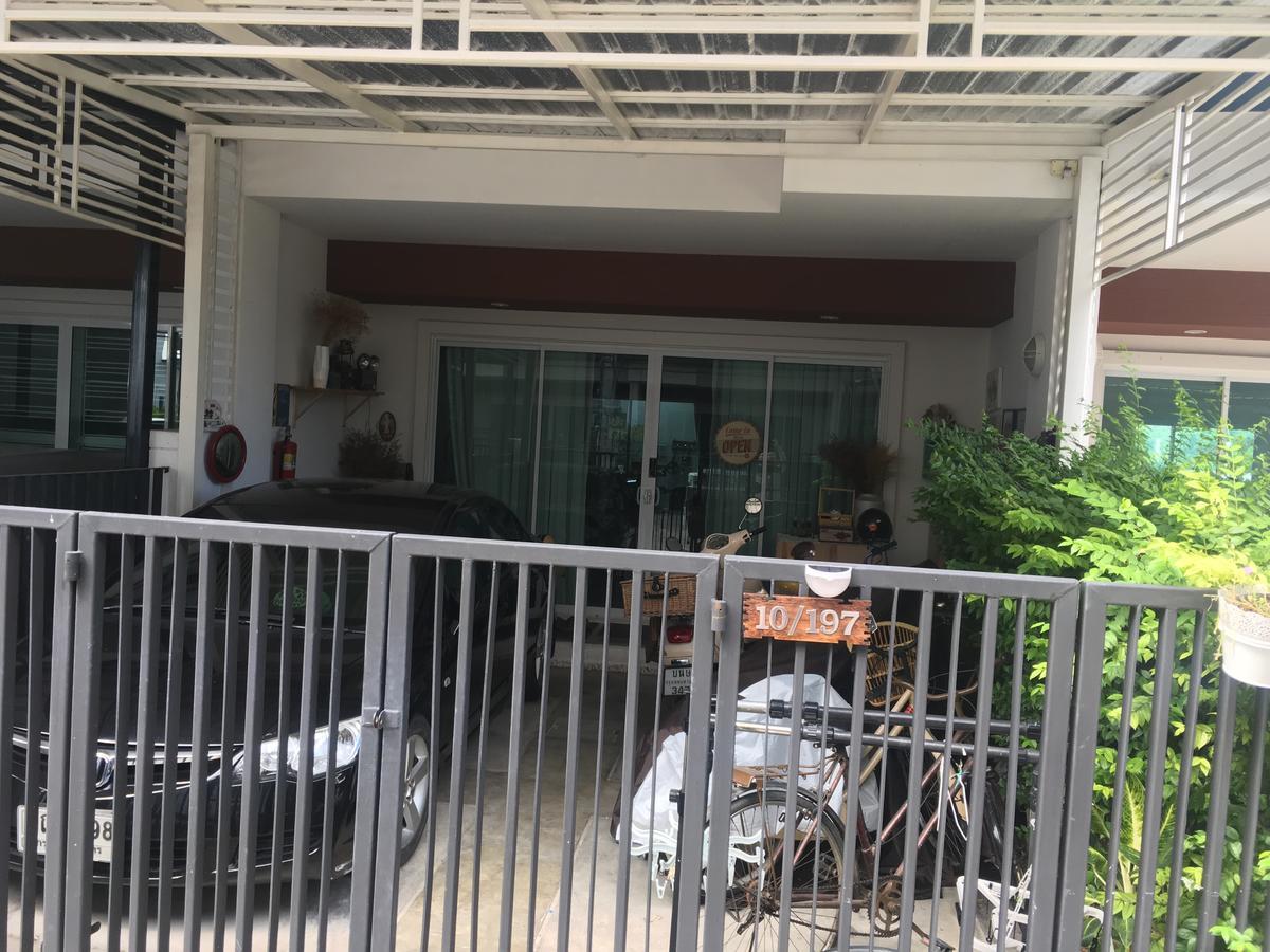 방콕 Autta House 아파트 외부 사진